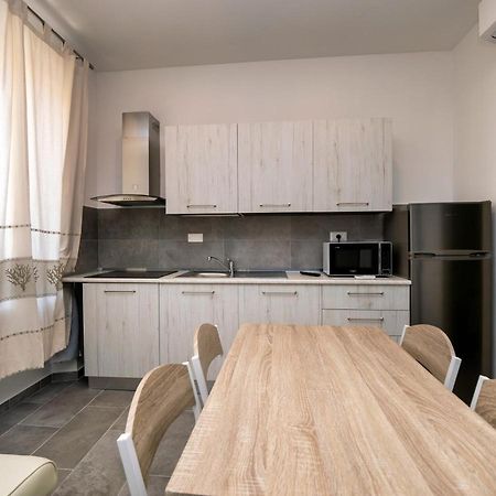 Iside Accommodations Ольбия Экстерьер фото